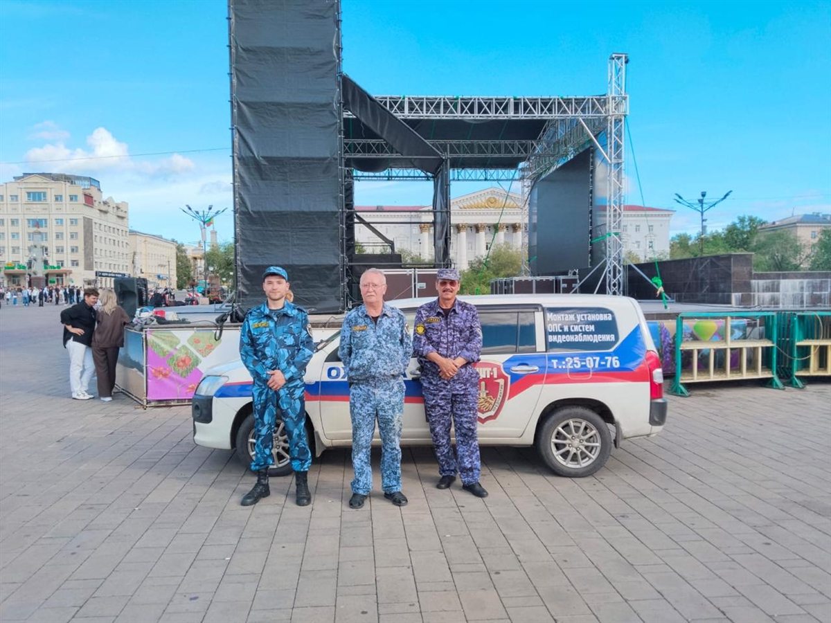 Сотрудники охранного предприятия ЩИТ-1